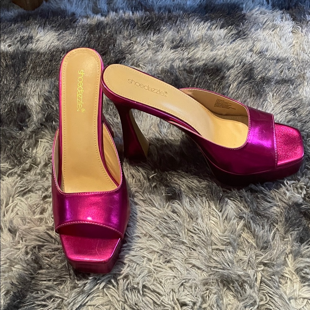 Shoe Dazzle Women's Pink Platform Heels